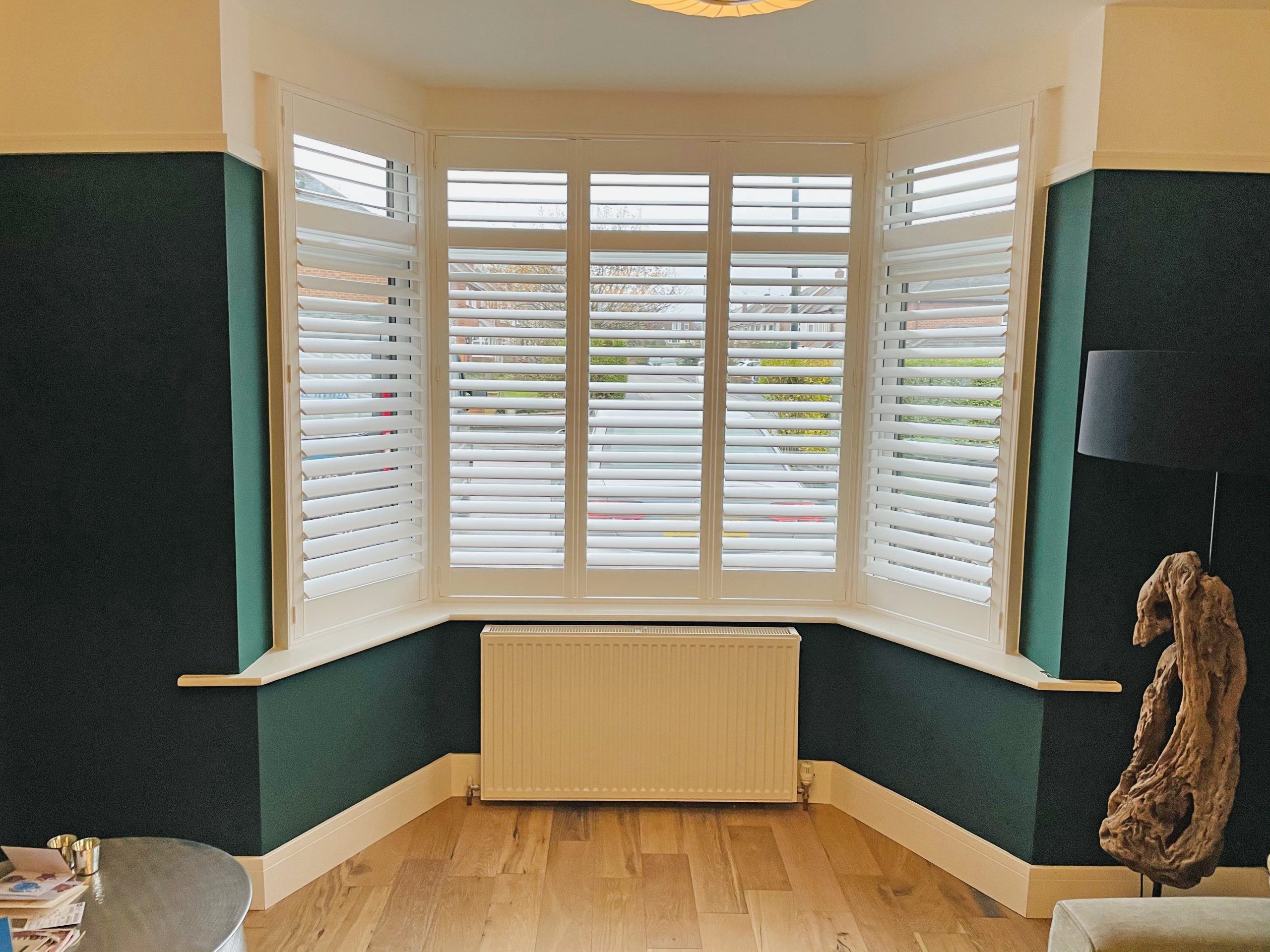 Bay window shutters