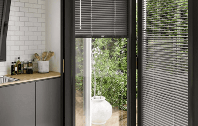 venetian blinds