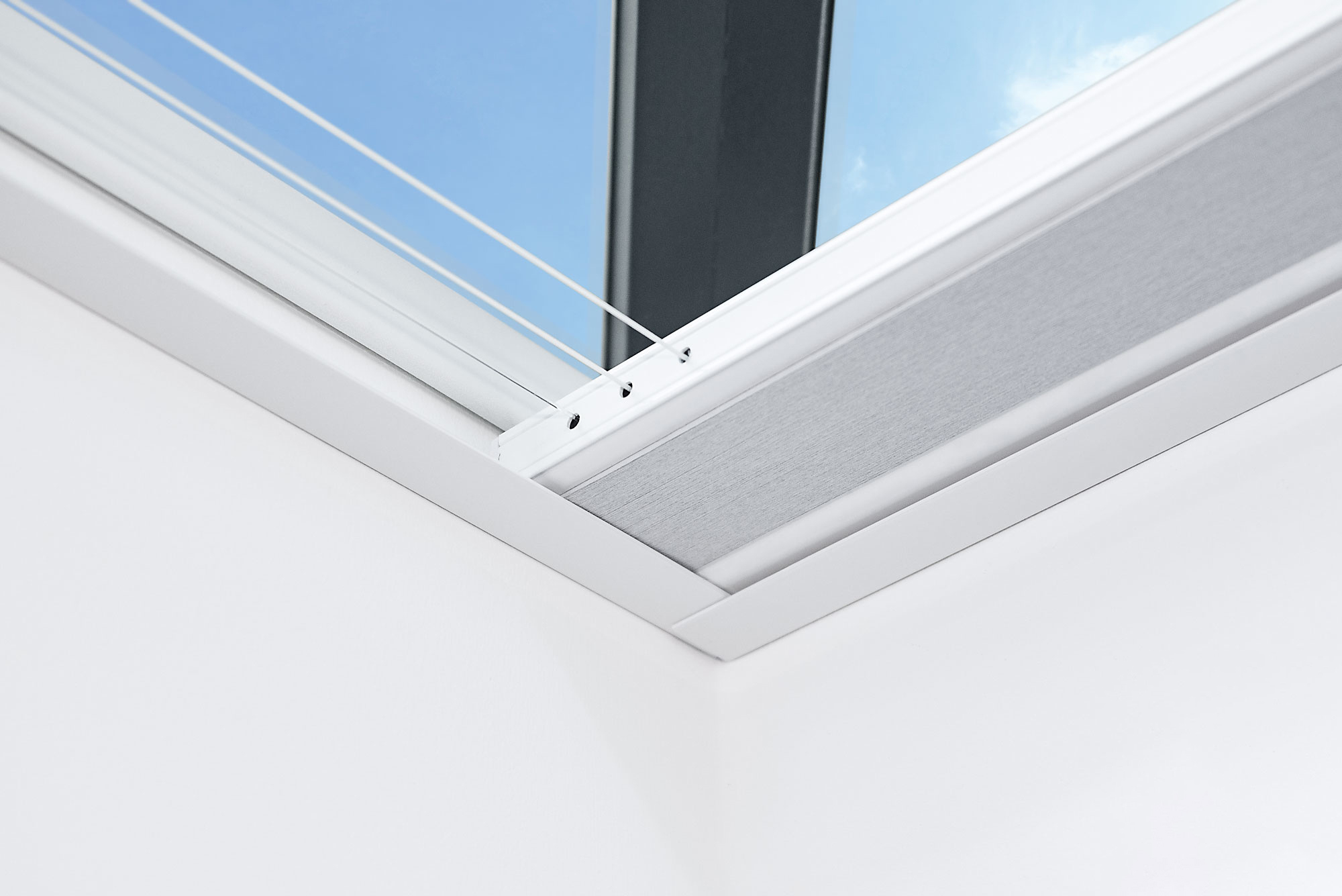 Roof lantern blinds